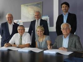 Signature de la convention avec la DSDEN